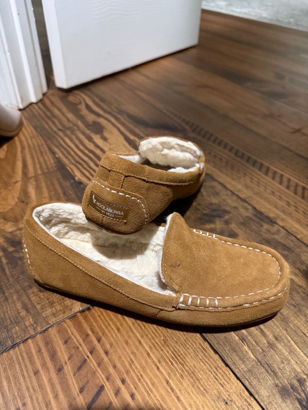 Koolaburra Tan Suede Moccasin Slippers with Plush Lining